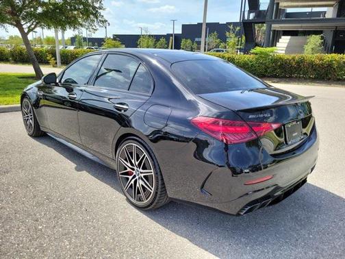 2024 Mercedes-Benz AMG C 63 S E Performance