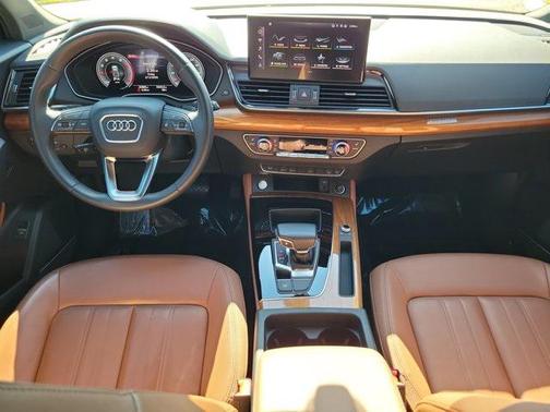 2023 Audi Q5 40 Premium Plus
