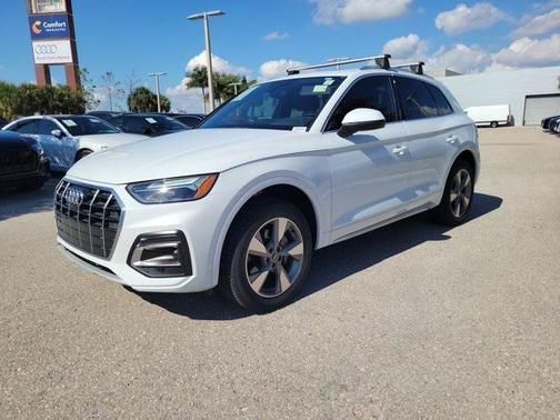 2023 Audi Q5 40 Premium Plus