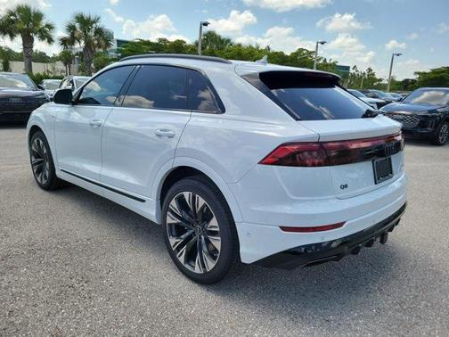 2025 Audi Q8 55 Prestige