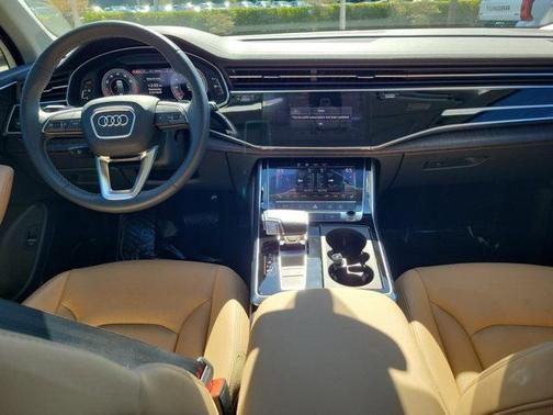 2025 Audi Q7 55 Premium Plus