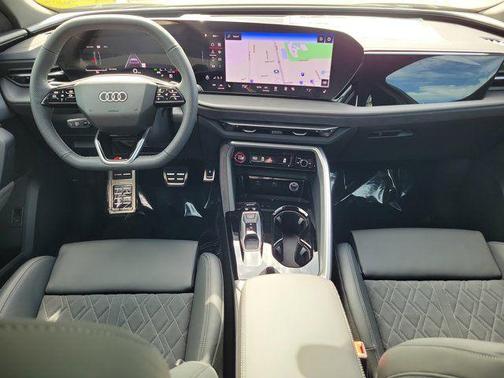 2025 Audi SQ5 3.0T Premium Plus