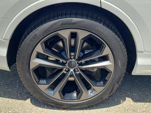 2026 Audi Q7 55 Premium Plus