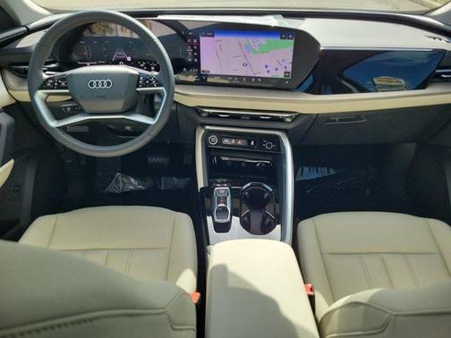 2025 Audi Q5 Premium TFSI quattro S tronic