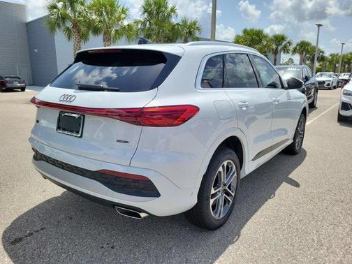 2025 Audi Q5 Premium Plus