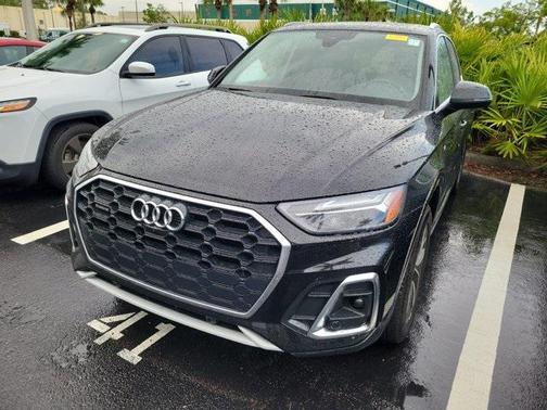 2022 Audi Q5 45 S line Premium Plus