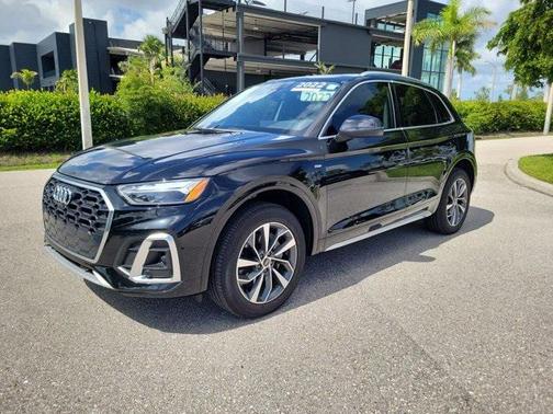 2022 Audi Q5 45 S line Premium Plus