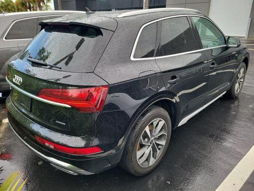 2022 Audi Q5 45 S line Premium Plus
