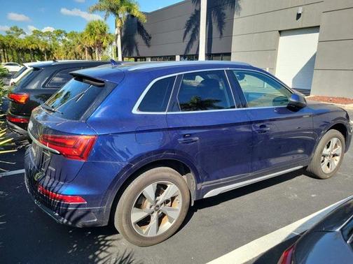 2023 Audi Q5 40 Premium Plus