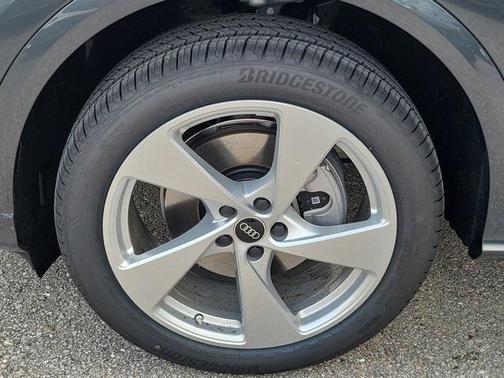 2025 Audi Q5 Premium Plus TFSI quattro S tronic