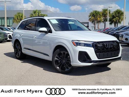 2025 Audi Q7 55 Premium Plus