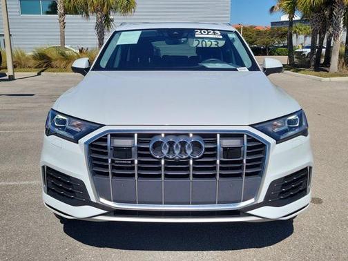 2023 Audi Q7 55 Premium Plus