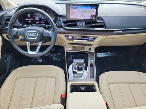 2023 Audi Q5 45 S line Premium Plus
