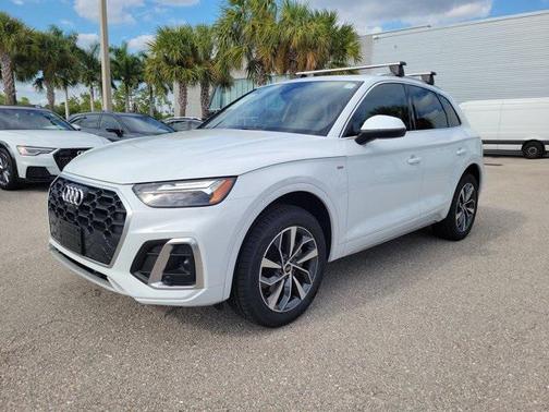 2023 Audi Q5 45 S line Premium Plus