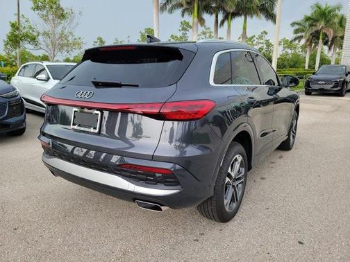 2025 Audi Q5 Premium