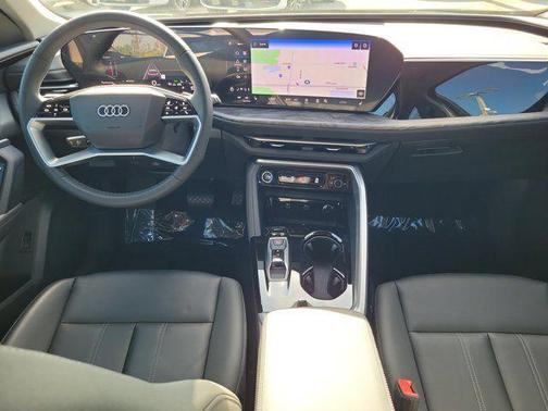 Mythos Black Metallic 2025 Audi Q5 Premium TFSI quattro S tronic