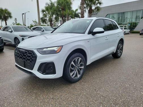 2024 Audi Q5 45 S line Premium