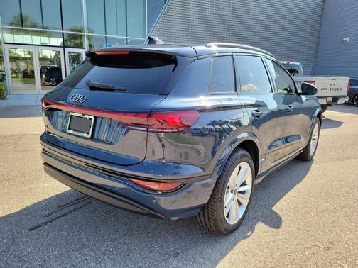 2025 Audi Q6 e-tron Premium Plus