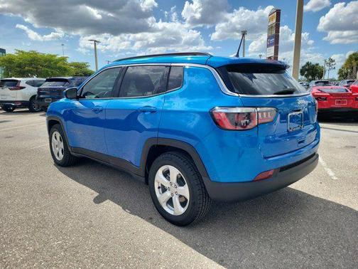 Laser Blue Pearlcoat 2019 Jeep Compass Latitude
