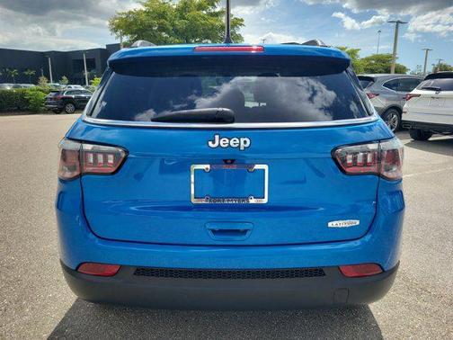 Laser Blue Pearlcoat 2019 Jeep Compass Latitude