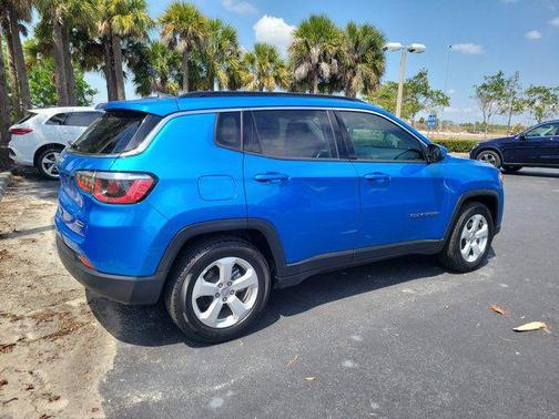 Laser Blue Pearlcoat 2019 Jeep Compass Latitude