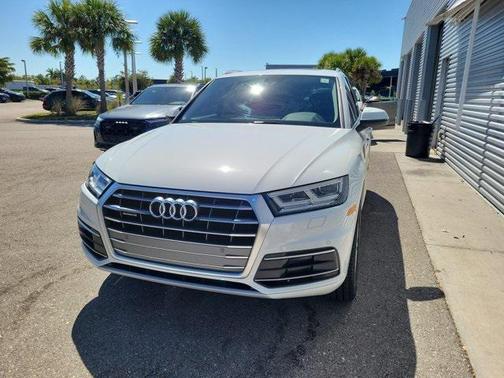 2019 Audi Q5 2.0T Premium Plus