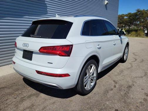 2019 Audi Q5 2.0T Premium Plus