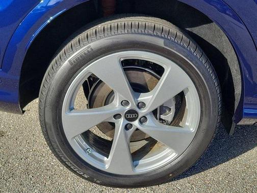 2025 Audi Q5 Premium Plus