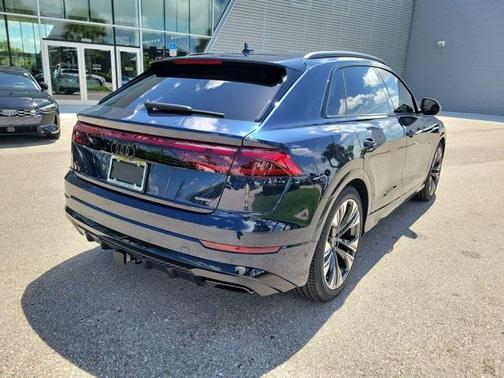 2025 Audi Q8 55 Prestige
