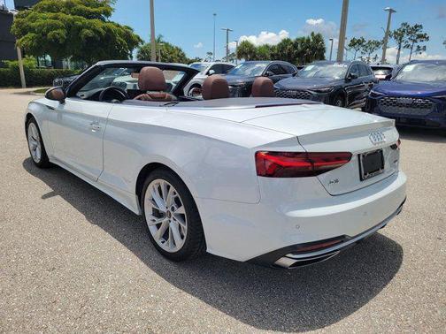 Glacier White Metallic/Black Roof 2021 Audi A5 45 Premium