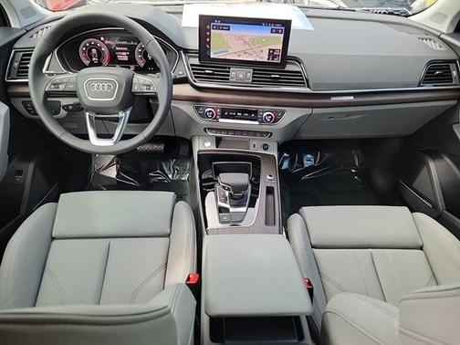 2025 Audi Q5 45 S line Premium Plus