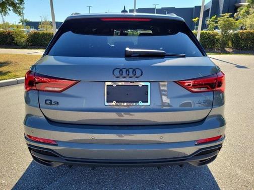 2025 Audi Q3 Premium 45 TFSI S line quattro Tiptronic