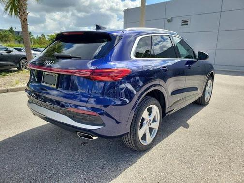 2025 Audi Q5 Premium Plus