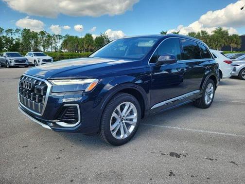 2026 Audi Q7 45 Premium Plus