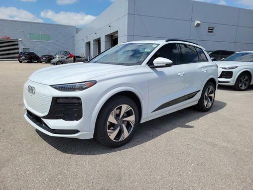 2025 Audi Q6 e-tron Premium Plus quattro