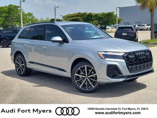 Satellite Silver 2026 Audi Q7 45 Premium Plus