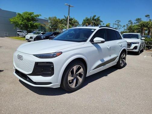 2025 Audi Q6 e-tron Prestige quattro