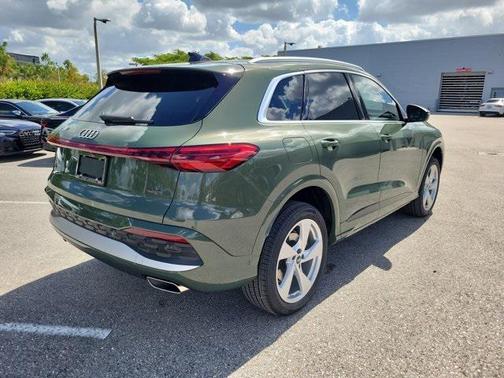 2025 Audi Q5 Premium Plus