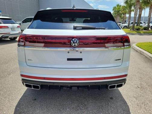 2024 Volkswagen Atlas Cross Sport 2.0T SEL Premium