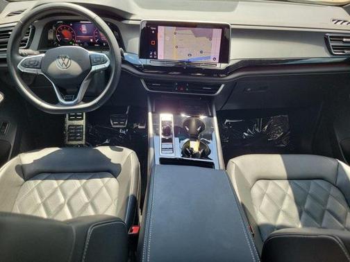 2024 Volkswagen Atlas Cross Sport 2.0T SEL Premium