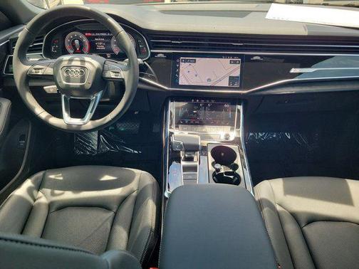 Glacier White Metallic 2023 Audi Q8 55 Premium Plus