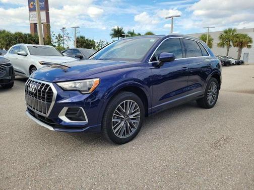 2022 Audi Q3 40 Premium