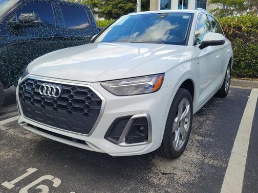 2022 Audi Q5 45 S line Premium Plus