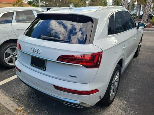 2022 Audi Q5 45 S line Premium Plus