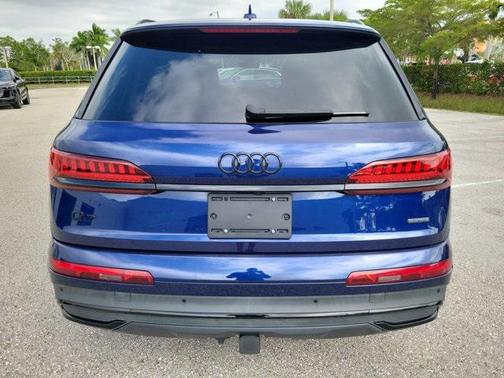 2023 Audi Q7 55 Prestige