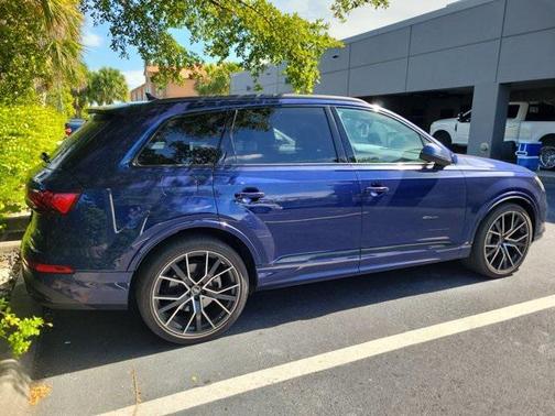 2023 Audi Q7 55 Prestige
