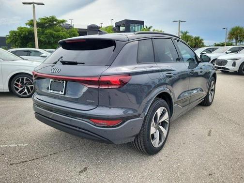 2025 Audi Q6 e-tron Premium Plus quattro