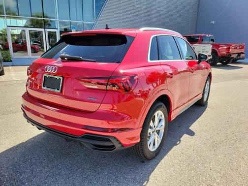 2025 Audi Q3 45 S line Premium Plus