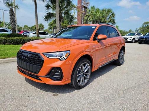 2025 Audi Q3 Premium 45 TFSI S line quattro Tiptronic