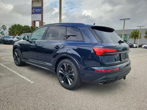 2026 Audi Q7 55 Premium Plus